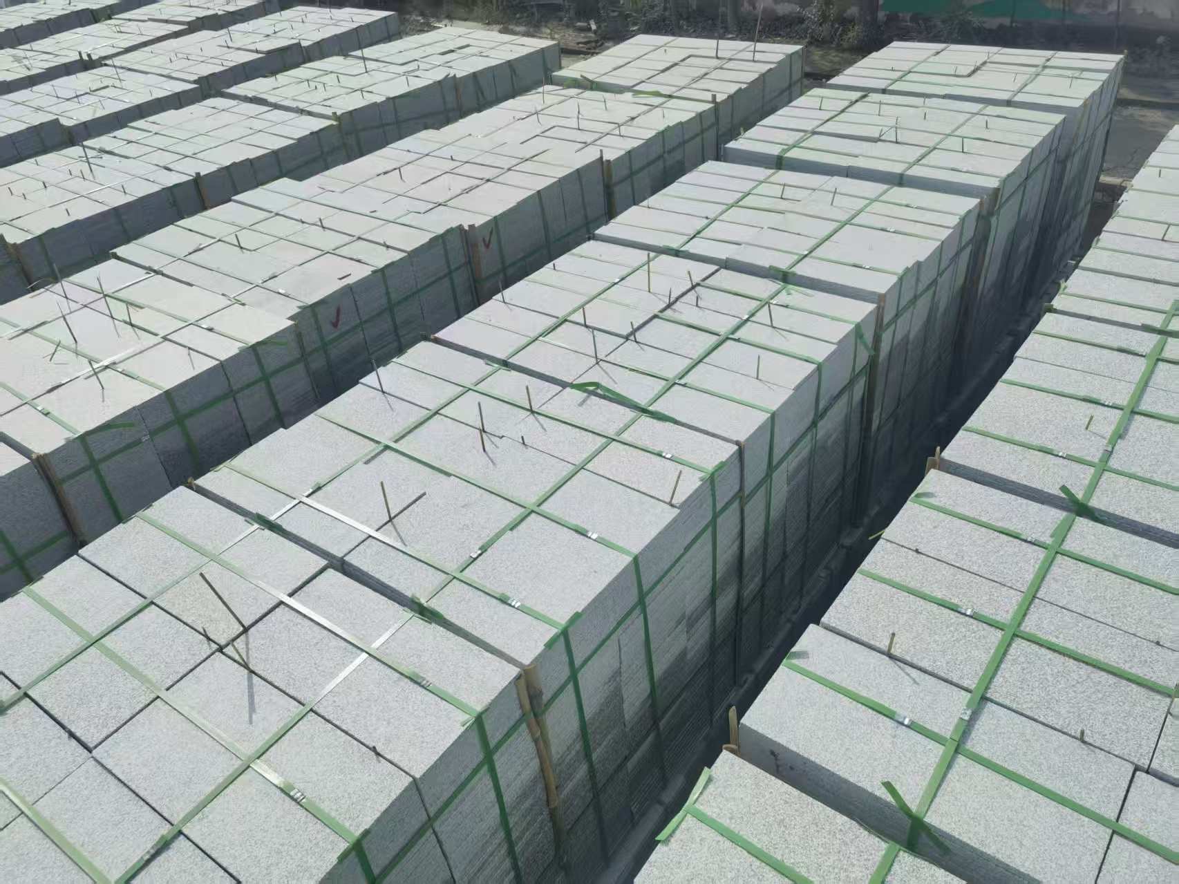 漯河 芝麻白1.8公分火烧300*600地铺，清仓大甩卖