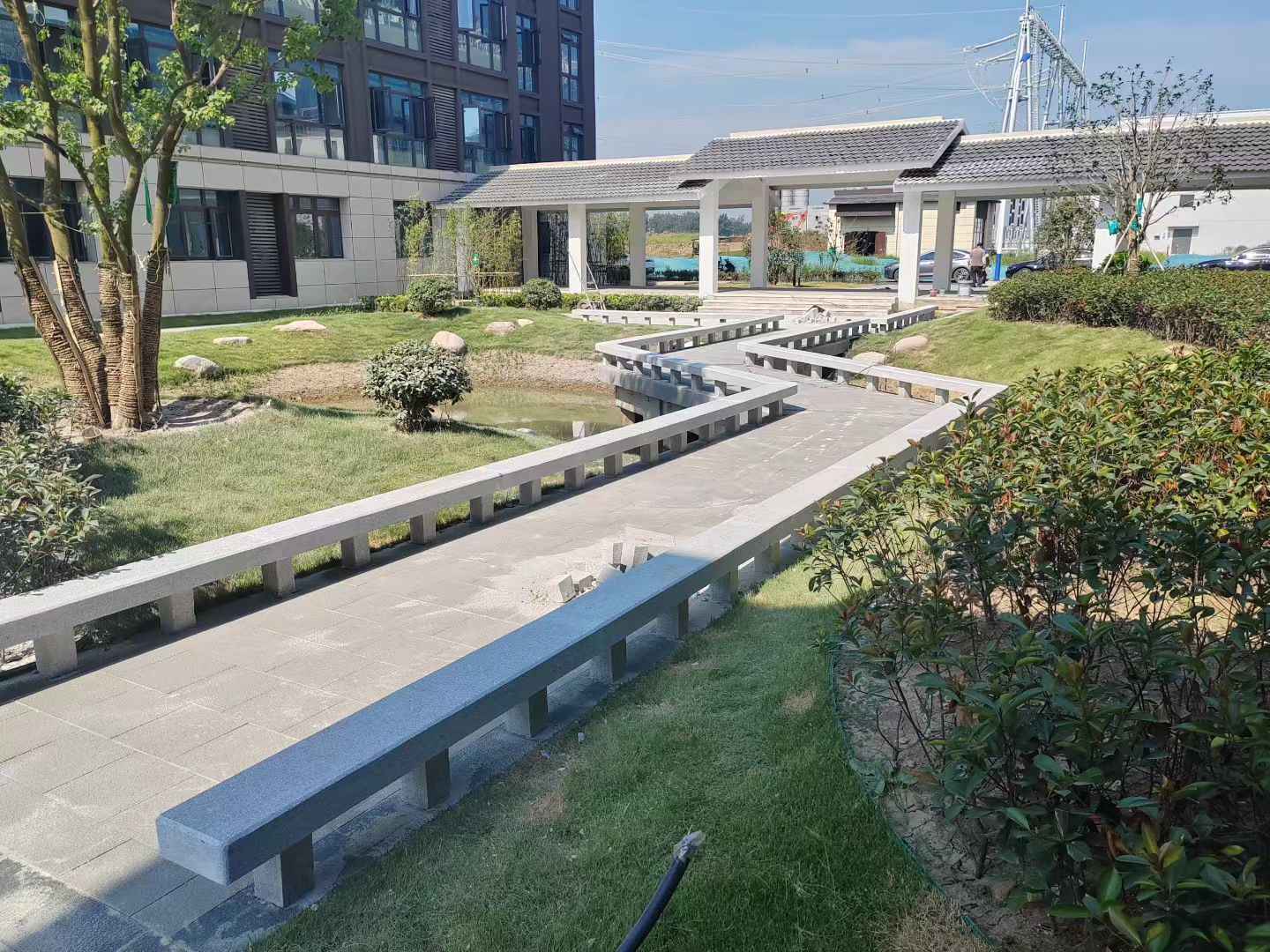 漯河 芝麻灰小区坐凳&栏杆安装效果