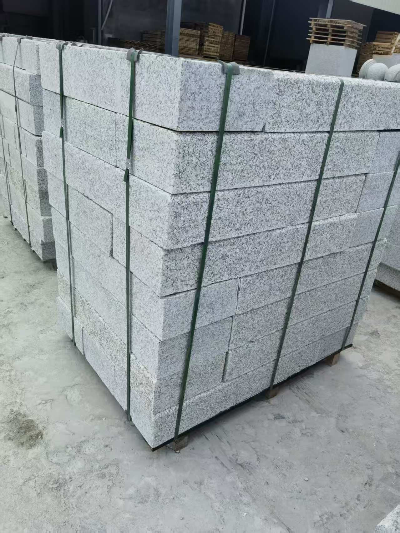 漯河 芙蓉白火烧两面路沿石