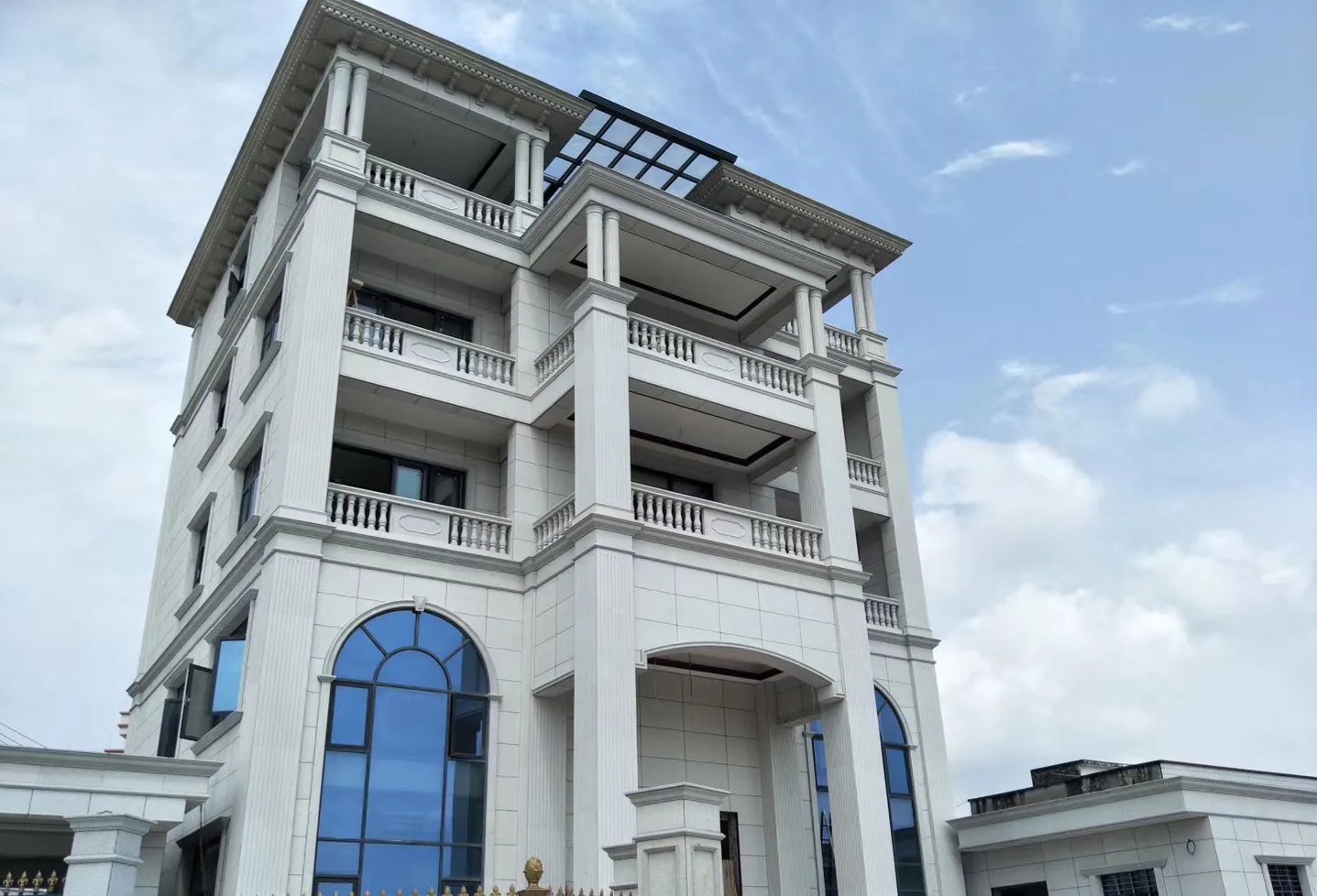 漯河芝麻白别墅干挂效果展示